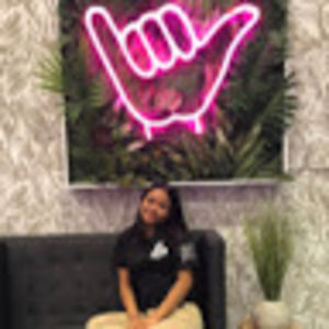 Meet your Posher, Desiree